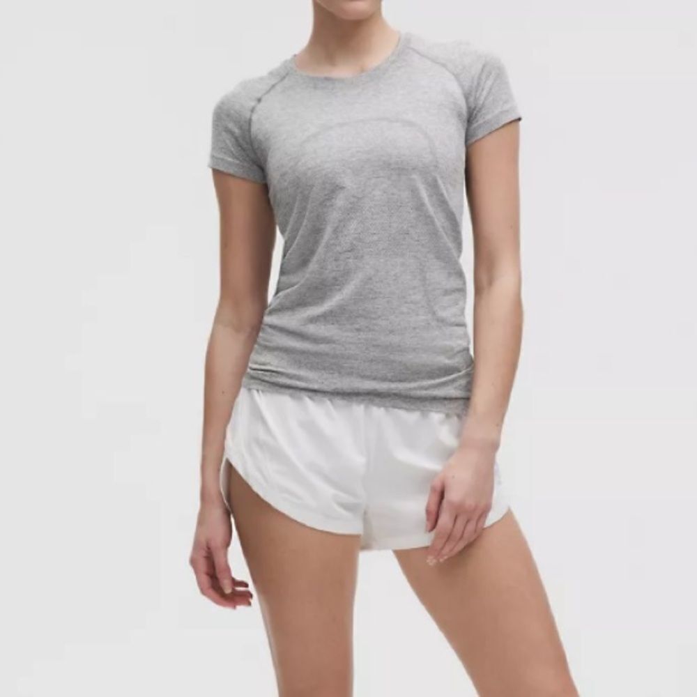 Lululemon Athletica Swiftly Tech Short Sleeve Stripped Top in Grey Size 8